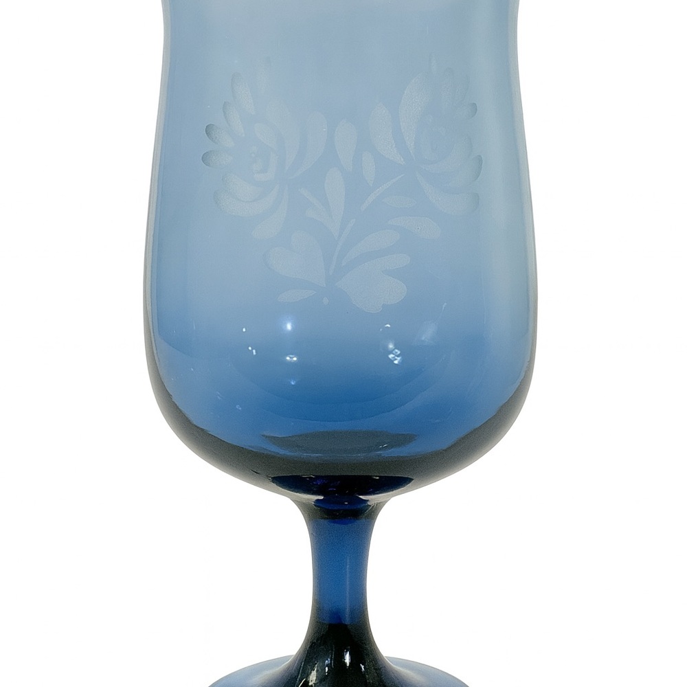 Vintage Pfaltzgraff Blue Etched Water Goblets – Set of 2 - Picture 4 of 4